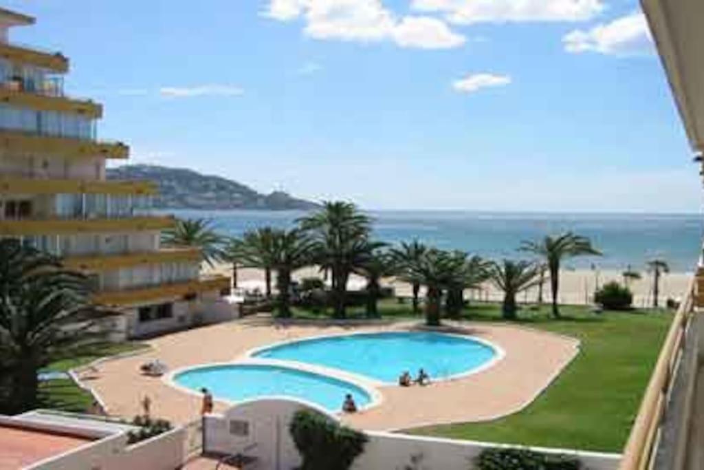 Beautiful Apartment In Front Of Beach, Pool, View 罗萨斯 外观 照片